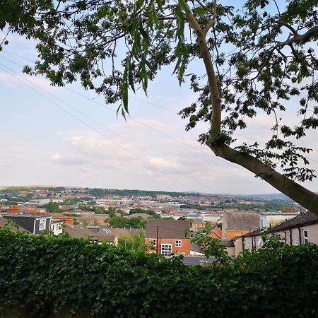 Chimneys Guest House Blackburn  Dış mekan fotoğraf