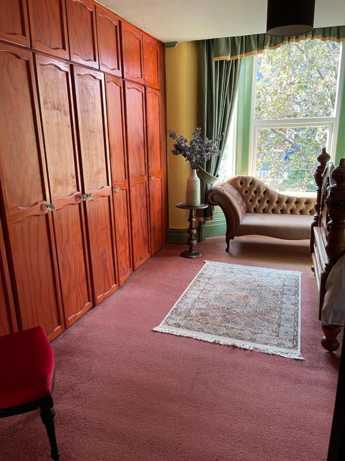 Chimneys Guest House Blackburn  Dış mekan fotoğraf