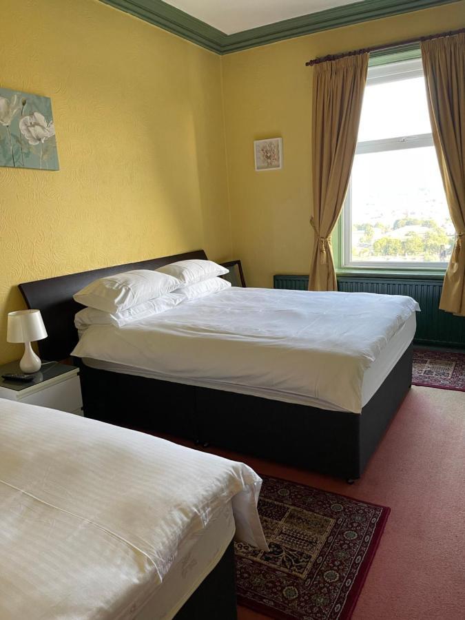 Chimneys Guest House Blackburn  Dış mekan fotoğraf
