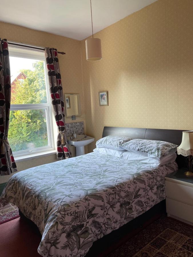 Chimneys Guest House Blackburn  Dış mekan fotoğraf
