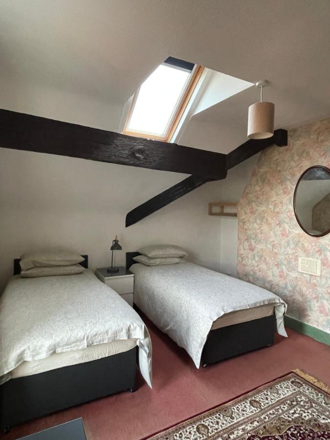 Chimneys Guest House Blackburn  Dış mekan fotoğraf