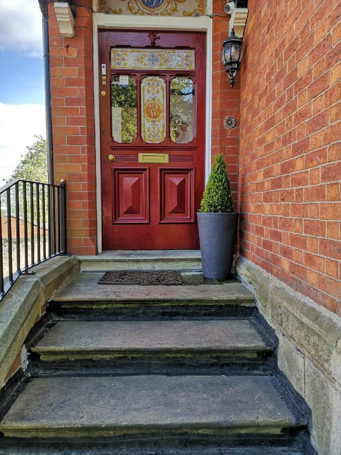 Chimneys Guest House Blackburn  Dış mekan fotoğraf